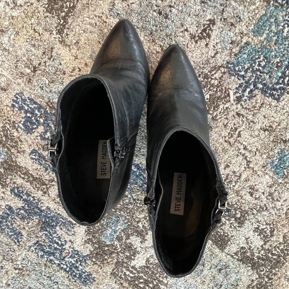 Steve Madden Norris Ankle Boot - Picture 3 of 5